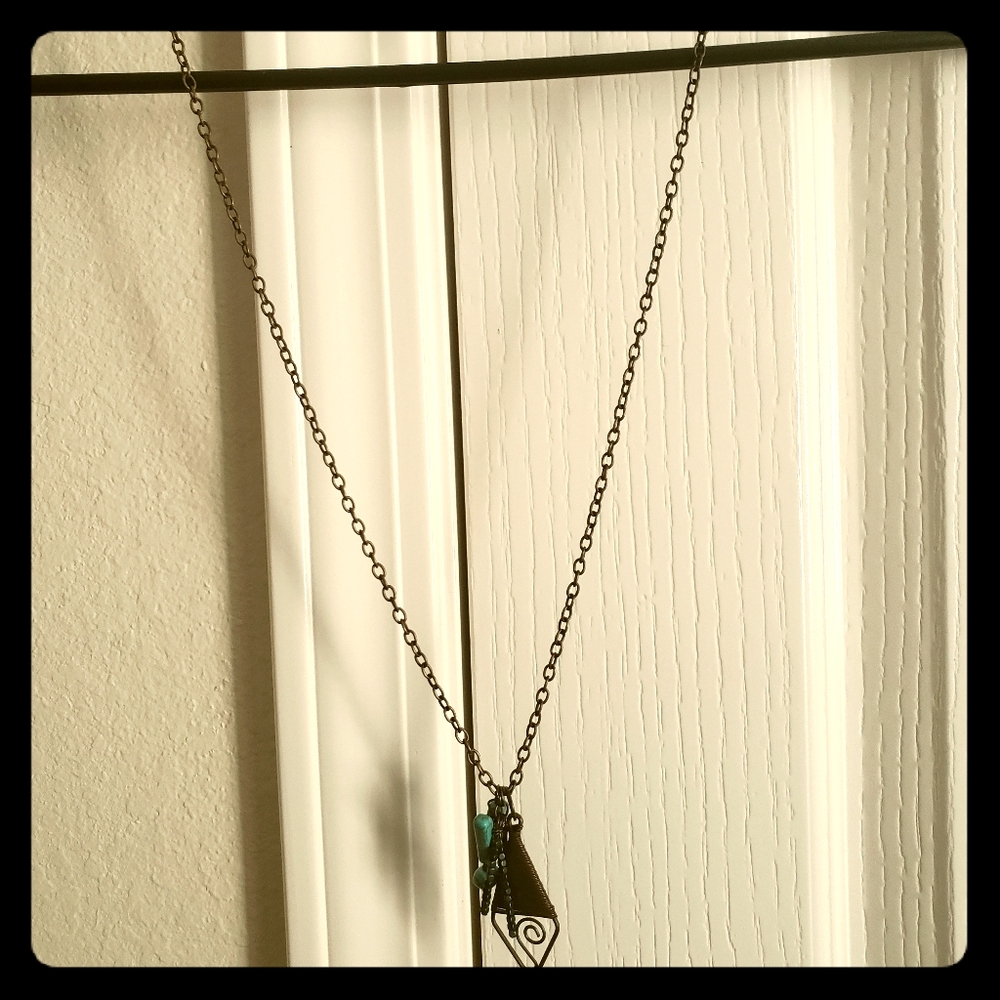 Terquoise and bronze necklace